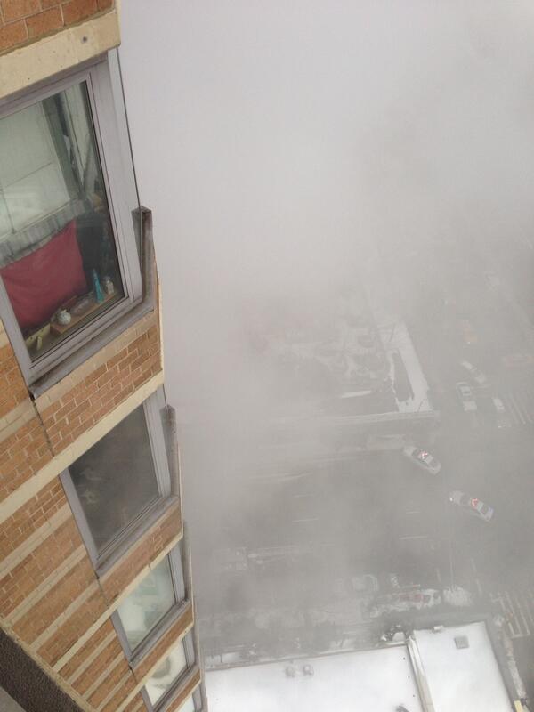 Μεγάλη πυρκαγιά ξέσπασε σε ουρανοξύστη των ΗΠΑ! (Φωτο-video)