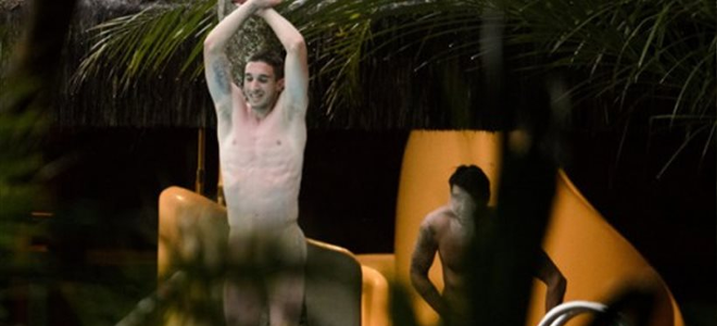 Σάλος: Οι παίκτες της Εθνικής Κροατίας γυμνοί στην πισίνα του ξενοδοχείου! (φωτο)