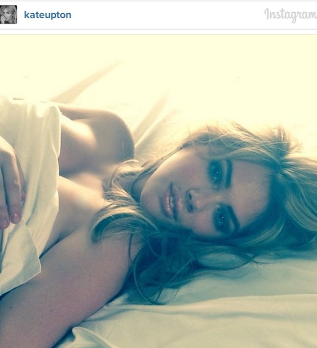 Η Kate Upton στο κρεβάτι μόνο με το... σεντόνι ! (φωτο)