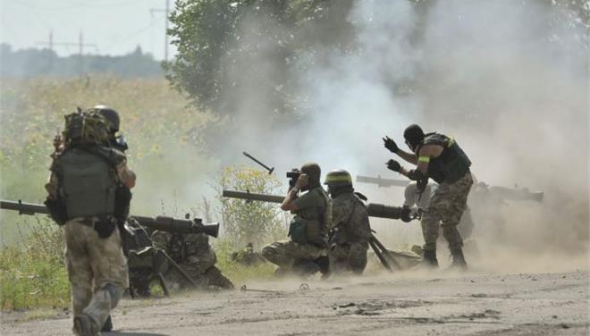 Ουκρανία: 15 νεκροί από την επίθεση σε κονβόι προσφύγων