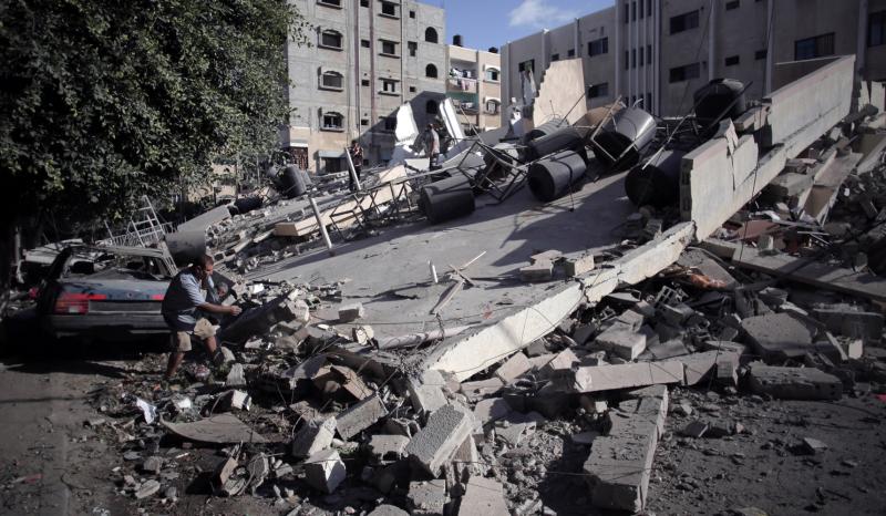 Γάζα: ισοπεδώθηκε πολυκατοικία από ισραηλινή αεροπορική επιδρομή