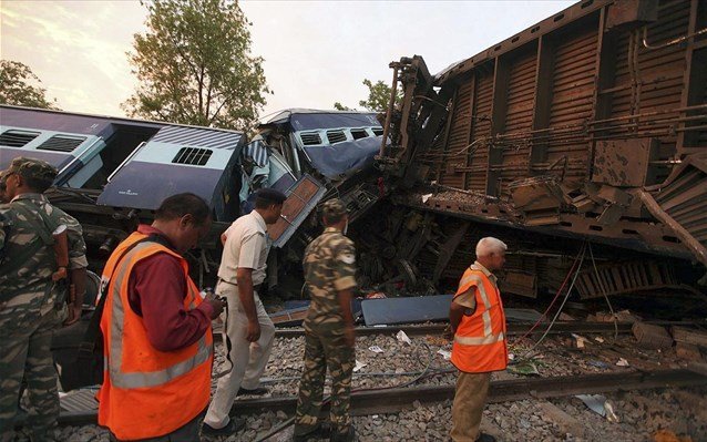 Ινδία: Σύγκρουση τρένου με 20 νεκρούς