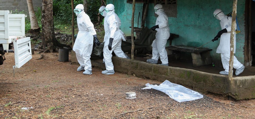 Λιβερία: 20 ασθενείς με Έμπολα το έσκασαν για να γλυτώσουν από επίθεση