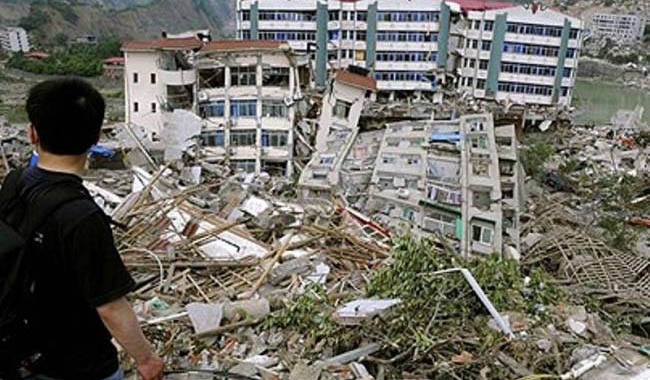 Κίνα: Τουλάχιστον 400 νεκροί από τον φονικό σεισμό