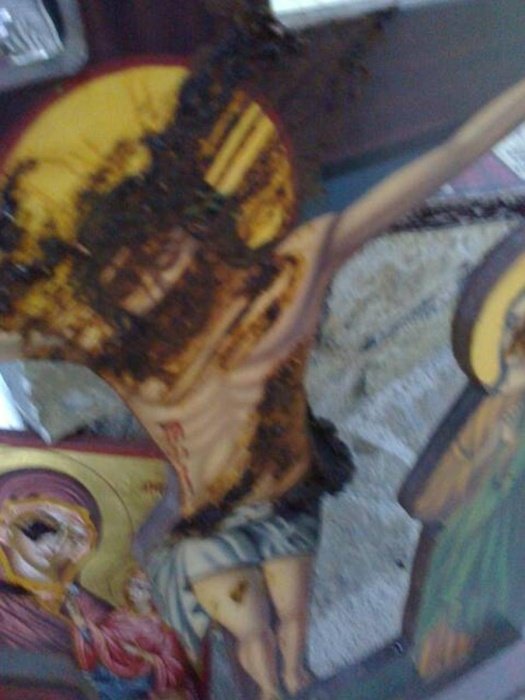 Με ούρα και κόπρανα βεβηλώθηκαν εκκλησία και εικόνες στην Κρήτη (φωτο)