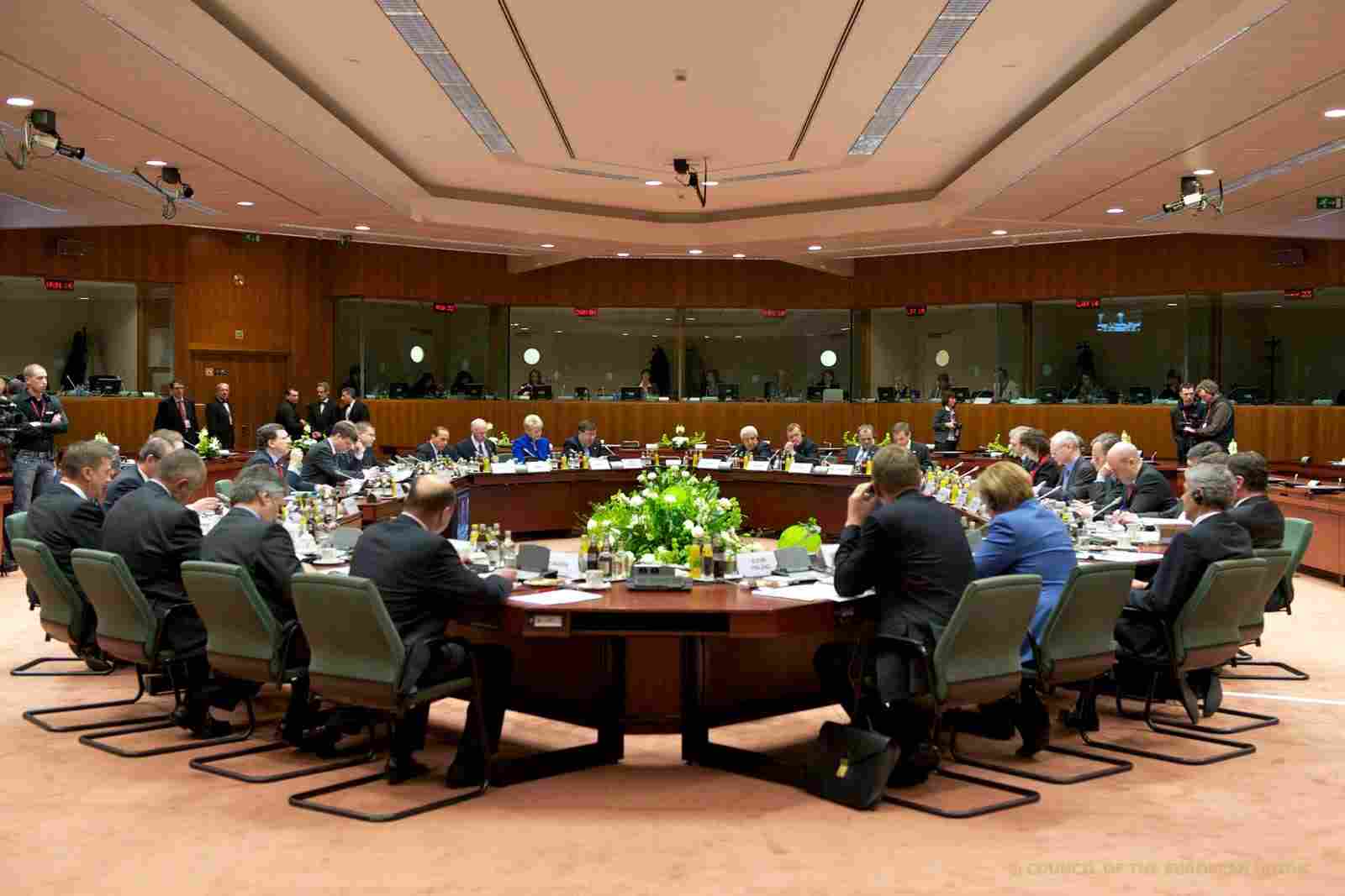 Eurogroup προς Ελλάδα: "Επιταχύνετε τις προσπάθειες"