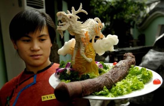 Κίνα: Οι πελάτες κάνουν ουρές για σπεσιαλιτέ από… πέη ζώων! (φωτο)