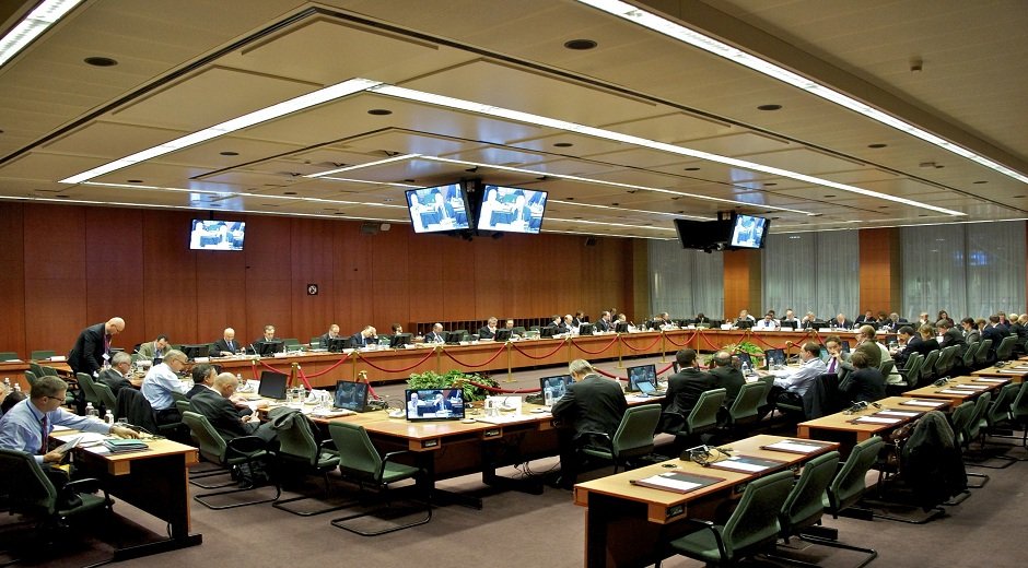 Eurogroup: Στο τραπέζι των διαπραγματεύσεων οι φοροελαφρύνσεις