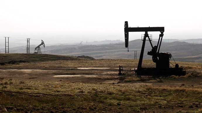 Σταμάτησε την άντληση πετρελαίου το ΙΚ, υπό το φόβο αμερικανικών επιθέσεων