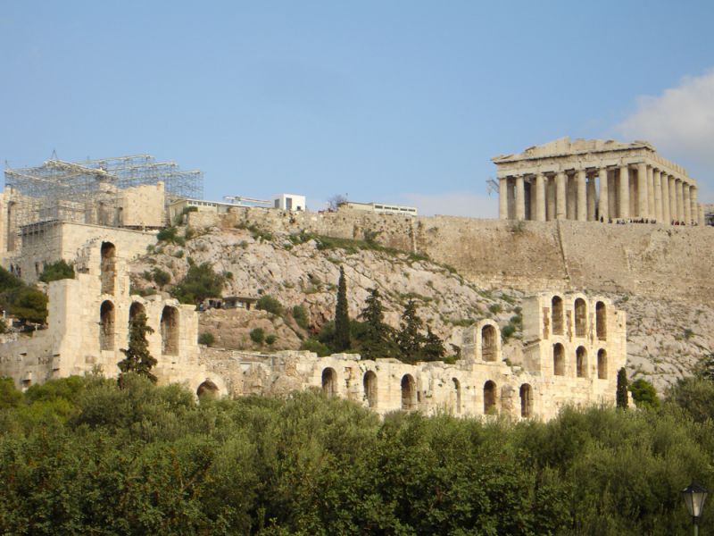 «Δεν καταρρέει η Ακρόπολη» απαντά η Ελλάδα σε δημοσίευμα των Times