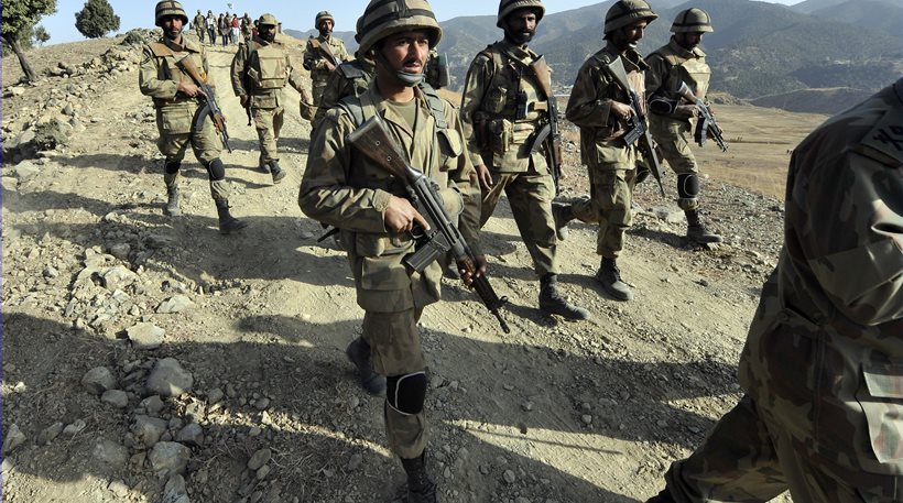 21 νεκροί από τις ένοπλες δυνάμεις στο Πακιστάν