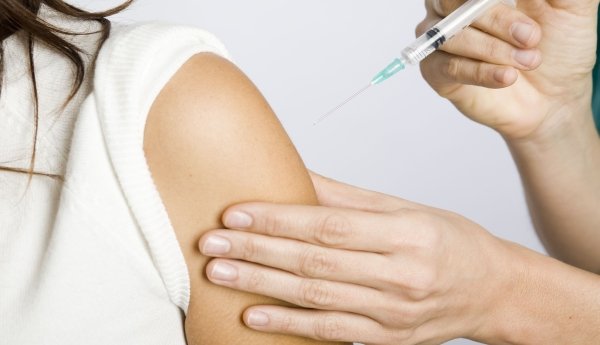 ΚΕΕΛΠΝΟ: Έκκληση για εμβολιασμό κατά της γρίπης στις ομάδες υψηλού κινδύνου