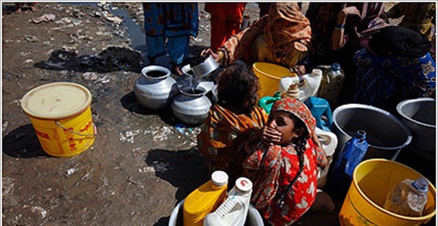 Πακιστάν: Έκλεψαν 400.000 δολάρια από ΜΚΟ που βοηθάει τους φτωχούς
