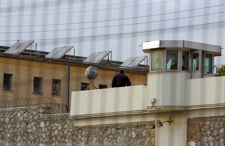 Τραγικές συνθήκες στις φυλακές Κορυδαλλού: Ποδοπάτημα των κανόνων υγιεινής και ασφάλειας (φωτό & βίντεο)
