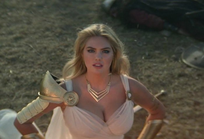 Η Kate Upton ως θεά Αθηνά στο trailer του "Game of War - Fire Age" (video)