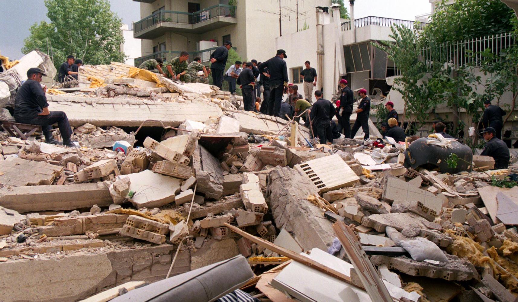 Οι σεισμοί που...γκρέμισαν την Ελλάδα και έμειναν στην ιστορία! (φωτο)