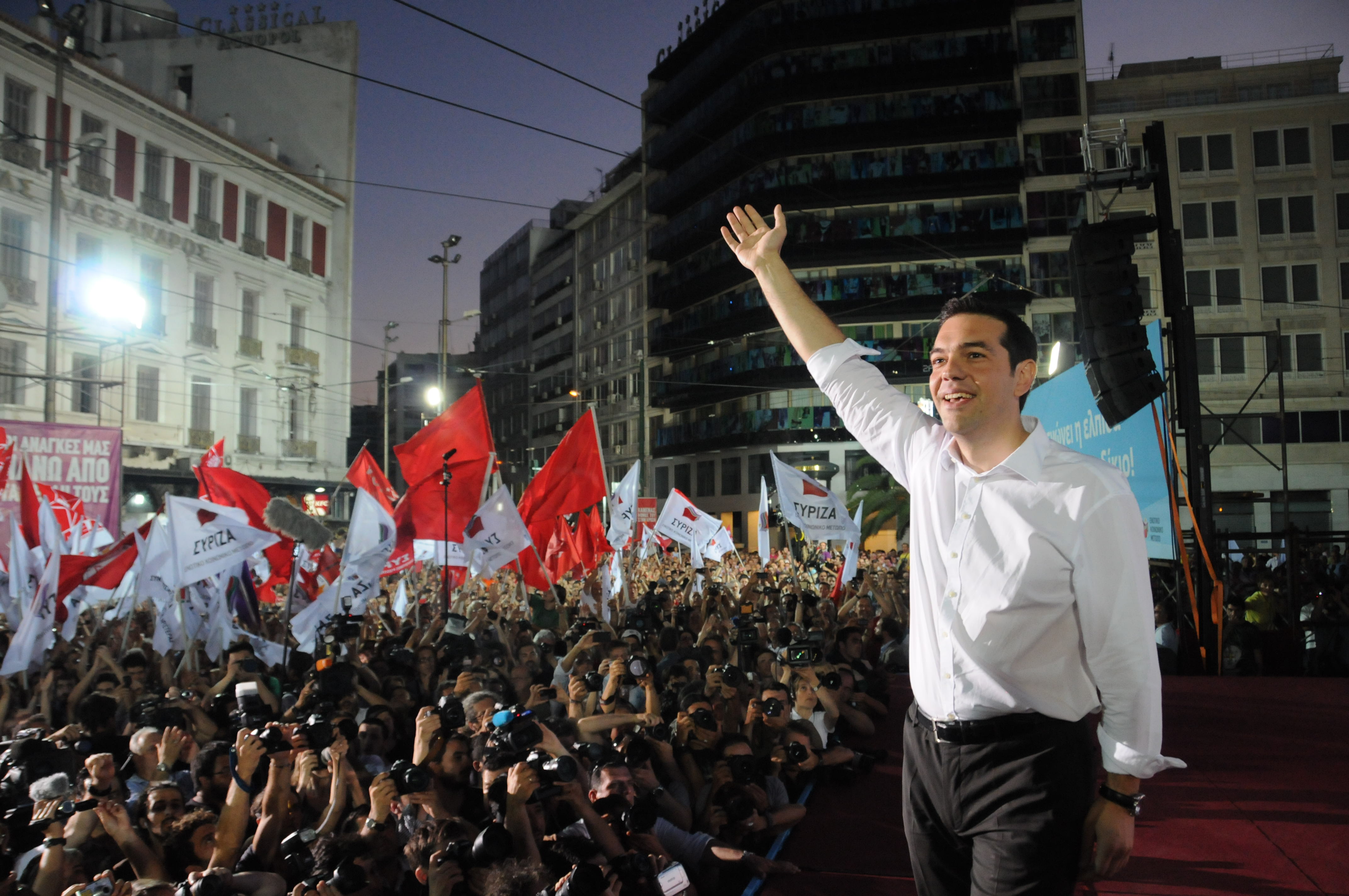Μπροστά ο ΣΥΡΙΖΑ 7,5 μονάδες σε νέα δημοσκόπηση