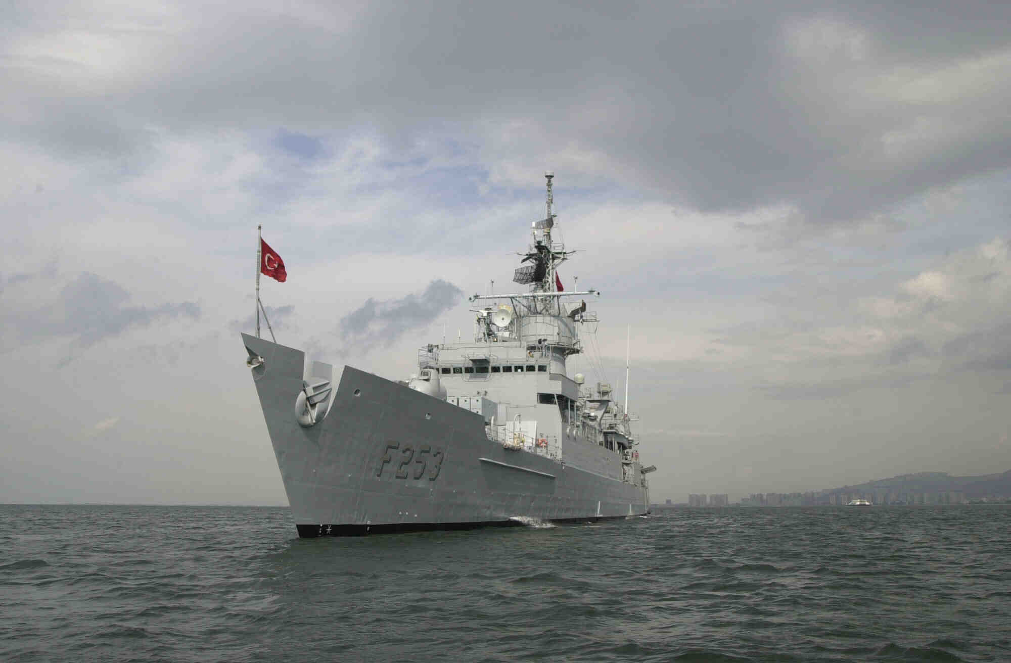 "Κανόνες εμπλοκής" στα πολεμικά τουρκικά πλοία