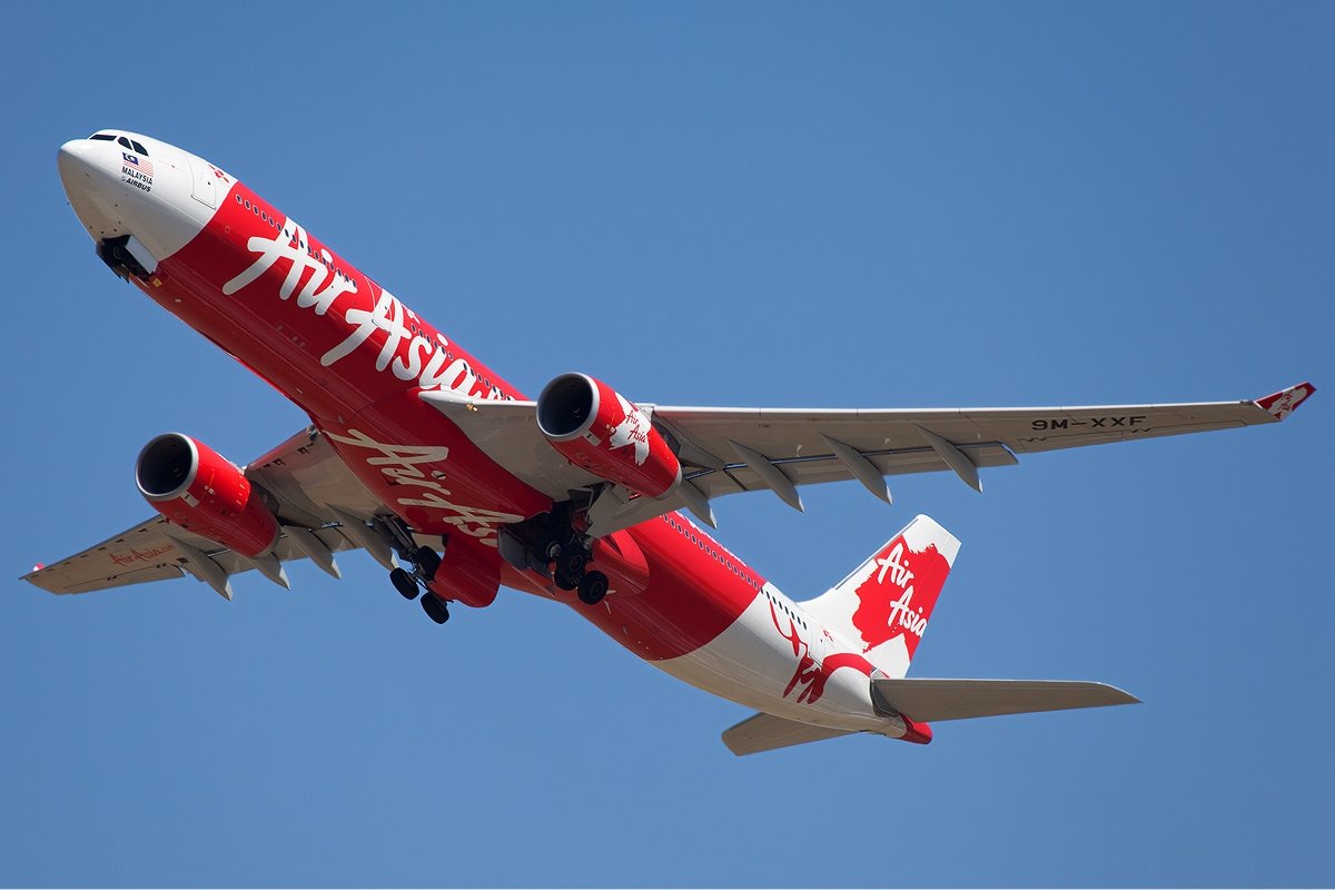 Σταμάτησαν οι έρευνες για το εξαφανισμένο αεροσκάφος της AirAsia