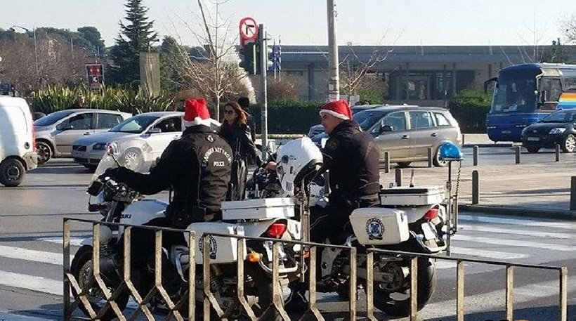Θεσσαλονίκη: Αστυνομικές περιπολίες με… άρωμα Χριστουγέννων!