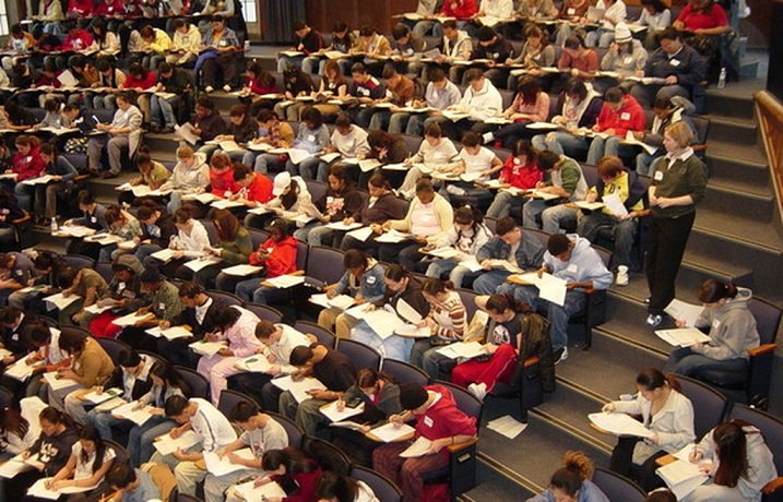 «Άνοιξαν» για τους φοιτητές οι μετεγγραφές λόγω οικονομικών κριτηρίων