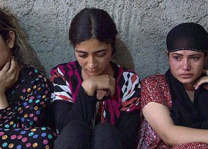 Ανήλικα κορίτσια αυτοκτονούν για να γλιτώσουν από τις θηριωδίες των τζιχαντιστών