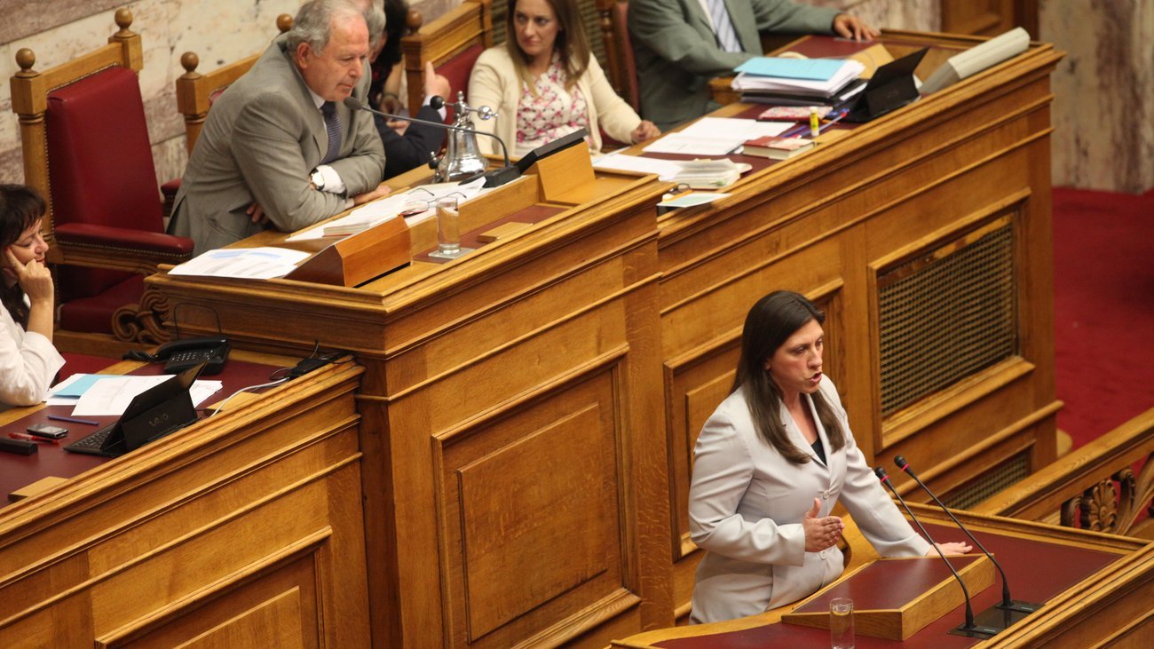 Κωνσταντοπούλου: Η κυβέρνηση που κόβει και ράβει τη νομοθεσία, δεν βρίσκει λύση στην περίπτωση Ρωμανού (ηχητικό)