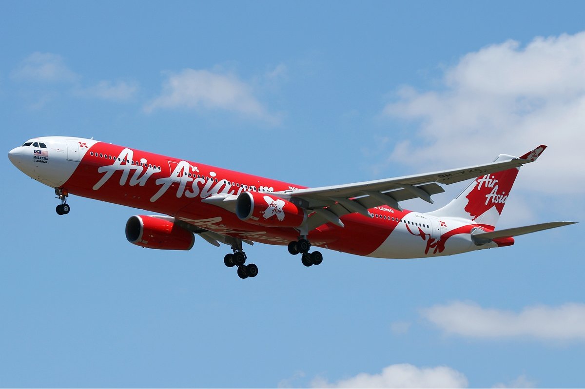 Βρέθηκε η ουρά του αεροπλάνου της AirAsia