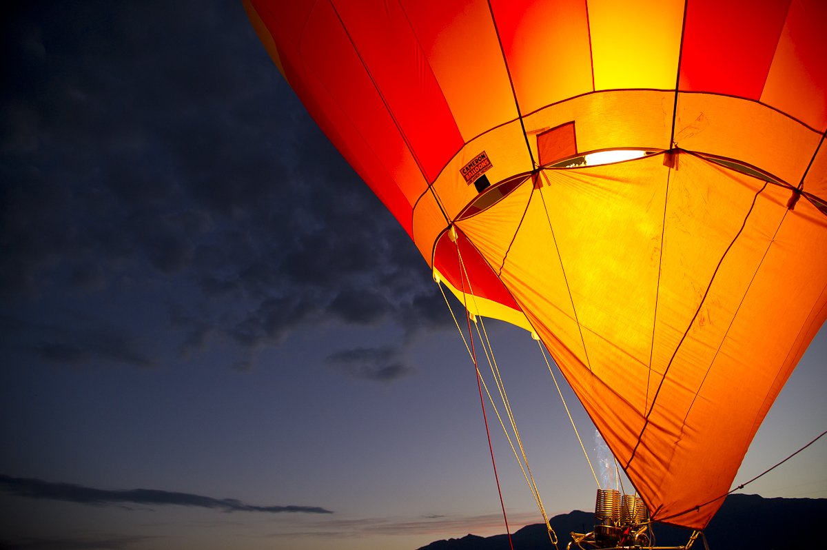 Δύο πιλότοι έσπασαν το υπερωκεάνιο ρεκόρ με αερόστατο