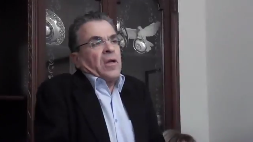 Ο Ντινόπουλος από τα πολλά ψέμματα "έχασε την μπάλα" (βίντεο)