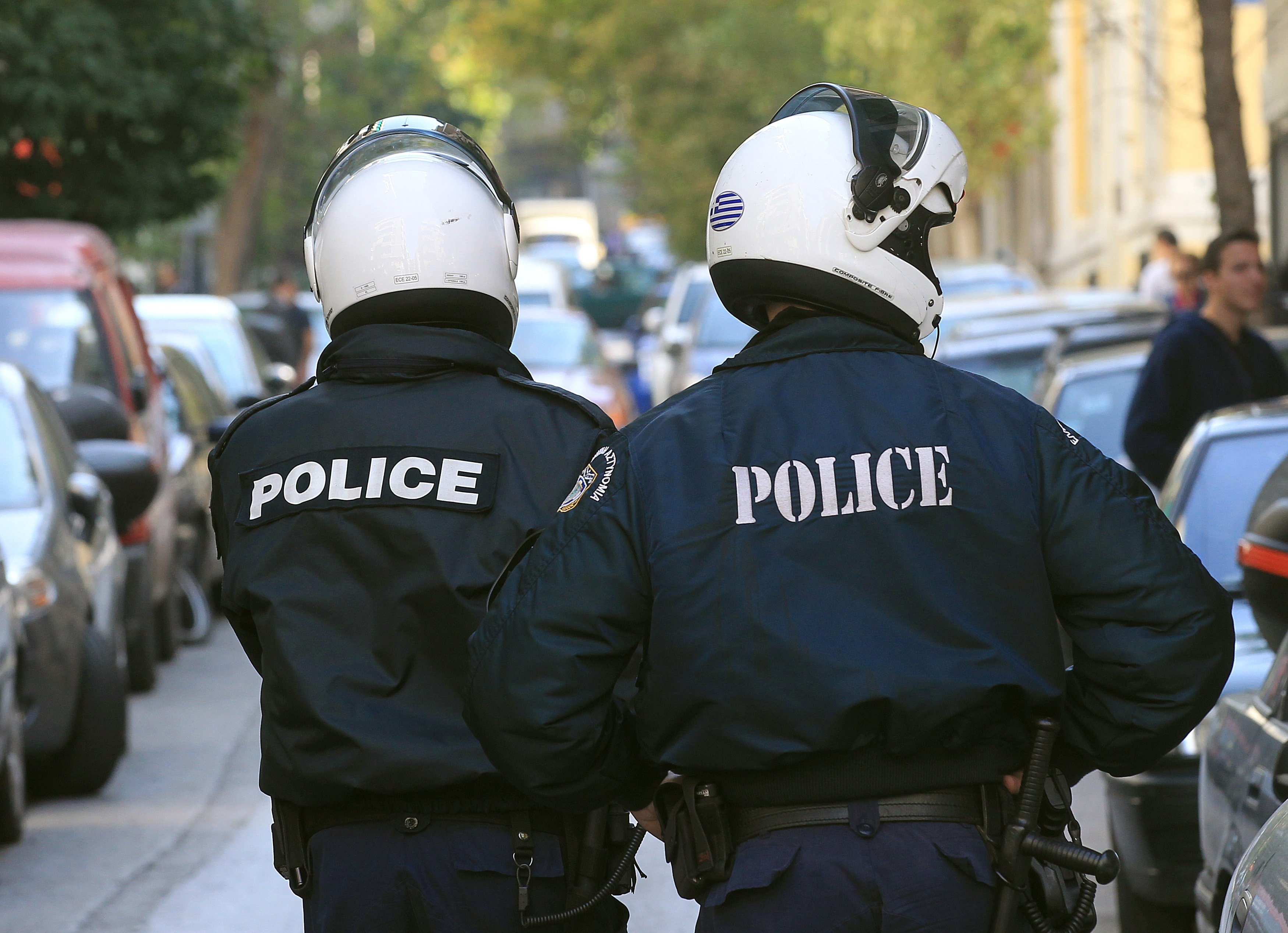Οι εισαγγελείς ζητούν να εξαιρεθούν από την κατάργηση της αστυνομικής φρούρησης διότι είναι «στόχοι»