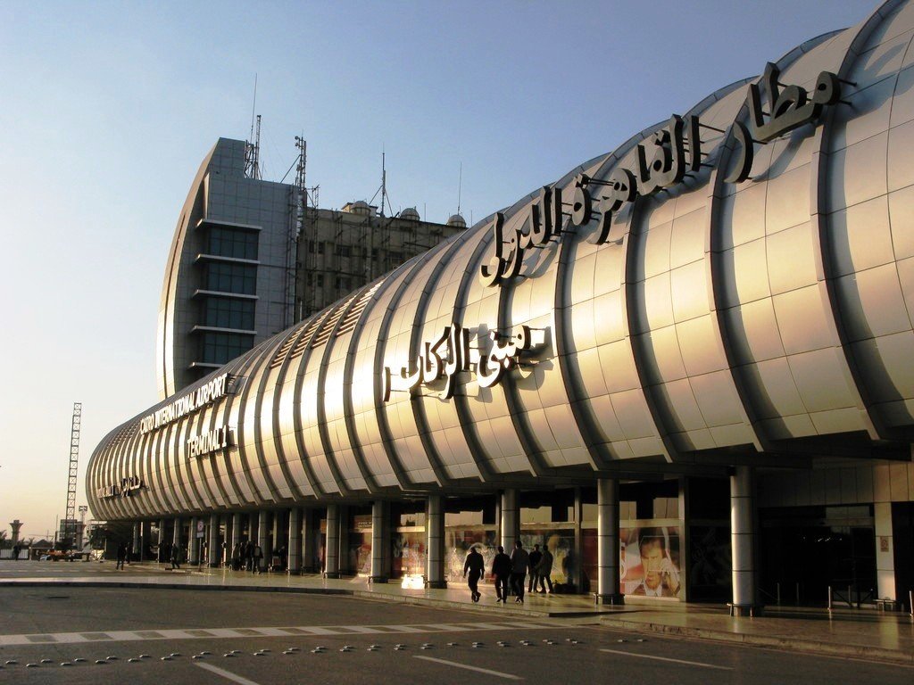 Αίγυπτος: Εντοπίστηκαν βόμβες στο αεροδρόμιο του Καΐρου