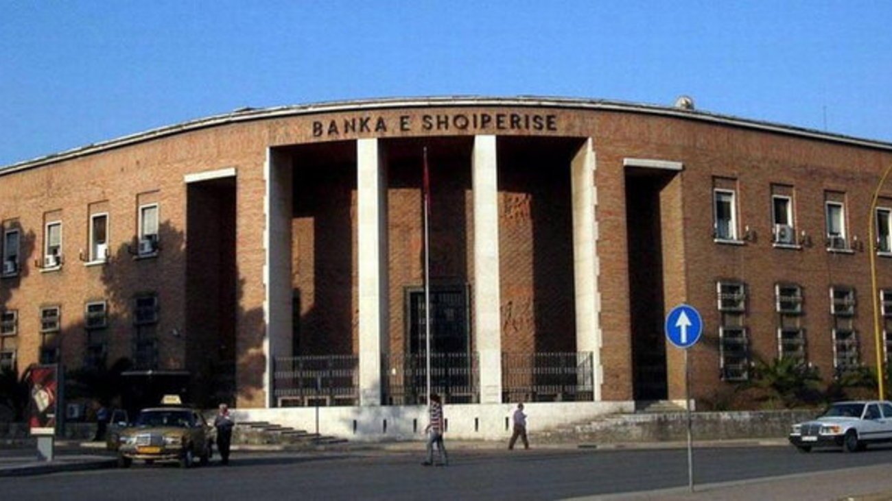 Νέος διοικητής στην Τράπεζα της Αλβανίας