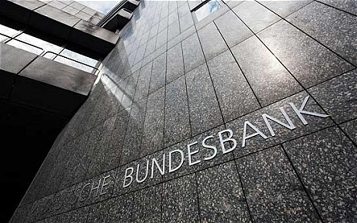 Παρέμβαση της Bundesbank στις ελληνικές τράπεζες: "Να μην αγοράζετε έντοκα του Δημοσίου για να μην διακοπεί ο ELA"!