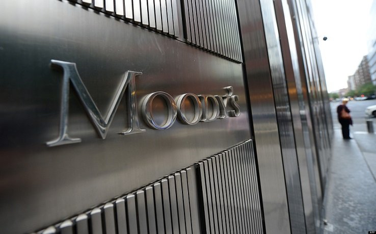 Moody’s: Προβλέπει ανάπτυξη 4,3% της ελληνικής οικονομίας το 2022 και μείωση του δημόσιου χρέους κατά 10,1 ποσοστιαίες μονάδες