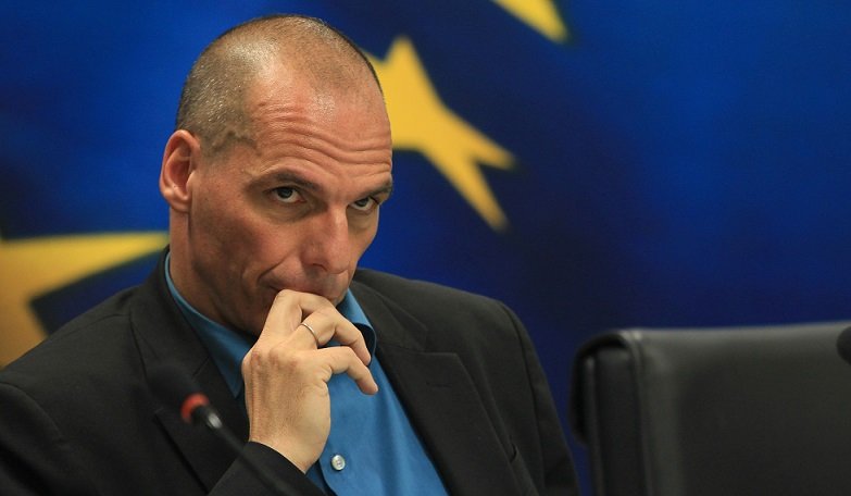 Bloomberg: Ο Βαρουφάκης βασίζεται στην ΕΚΤ για να αποφύγει τη χρεοκοπία το Μάρτιο