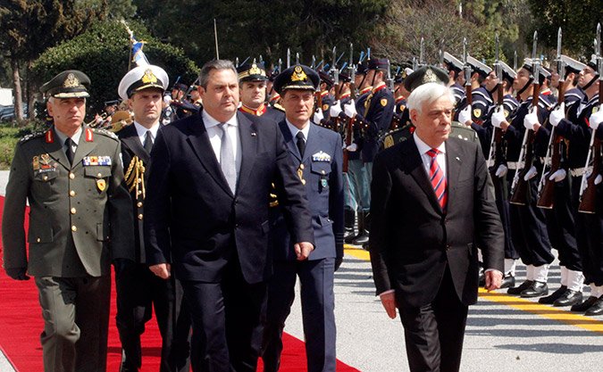 Επίσκεψη Παυλόπουλου στο υπ. Εθνικής Άμυνας: «Η Ελλάδα είναι χώρα ειρήνης και δικαιοσύνης»