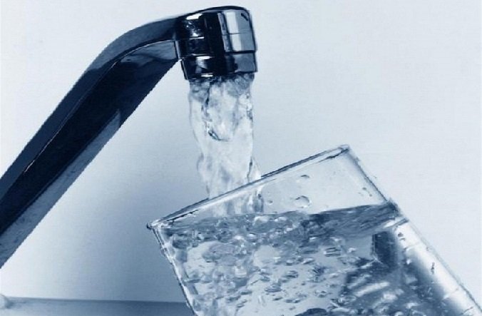 Σοβαρός κίνδυνος για την υγεία από την κατανάλωση ζεστού νερού βρύσης