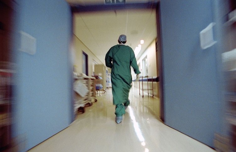 Συνεχίζουν την επίσχεση οι γιατροί στο Νοσοκομείο Νίκαιας