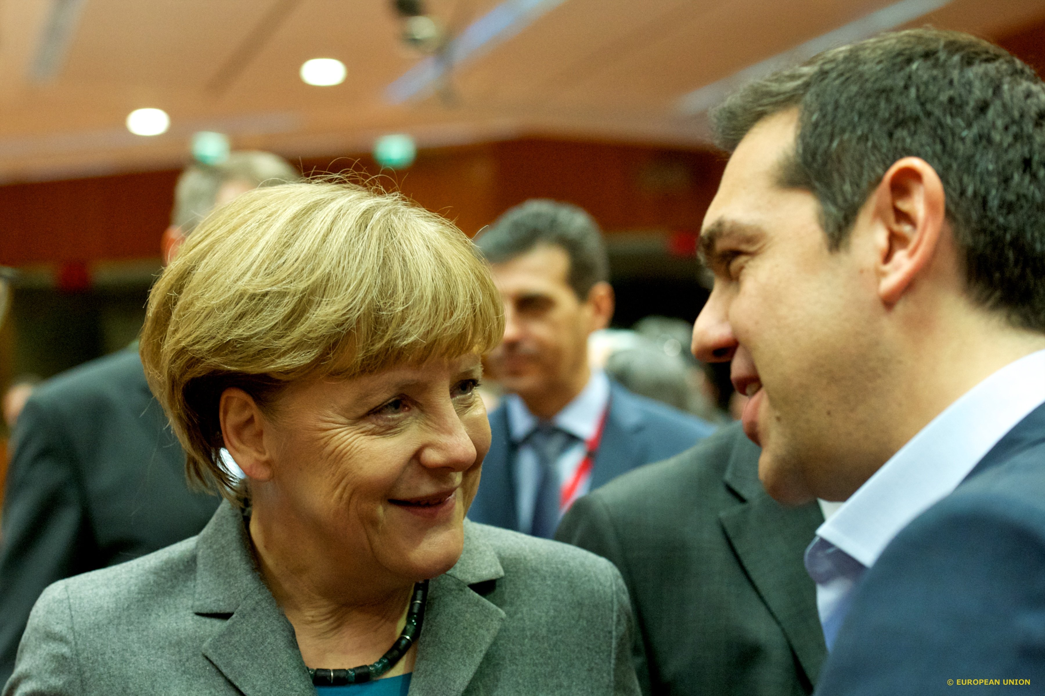 FT: Ο Τσίπρας προειδοποιεί Μέρκελ για «αδυναμία» αποπληρωμής του χρέους