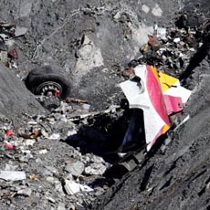 wreckage-of-the-airbus-a320-is-seen-at-the-site-of-the-crash-near-seyne-les-alpes-march-26-2015-reutersemmanuel-foudrot