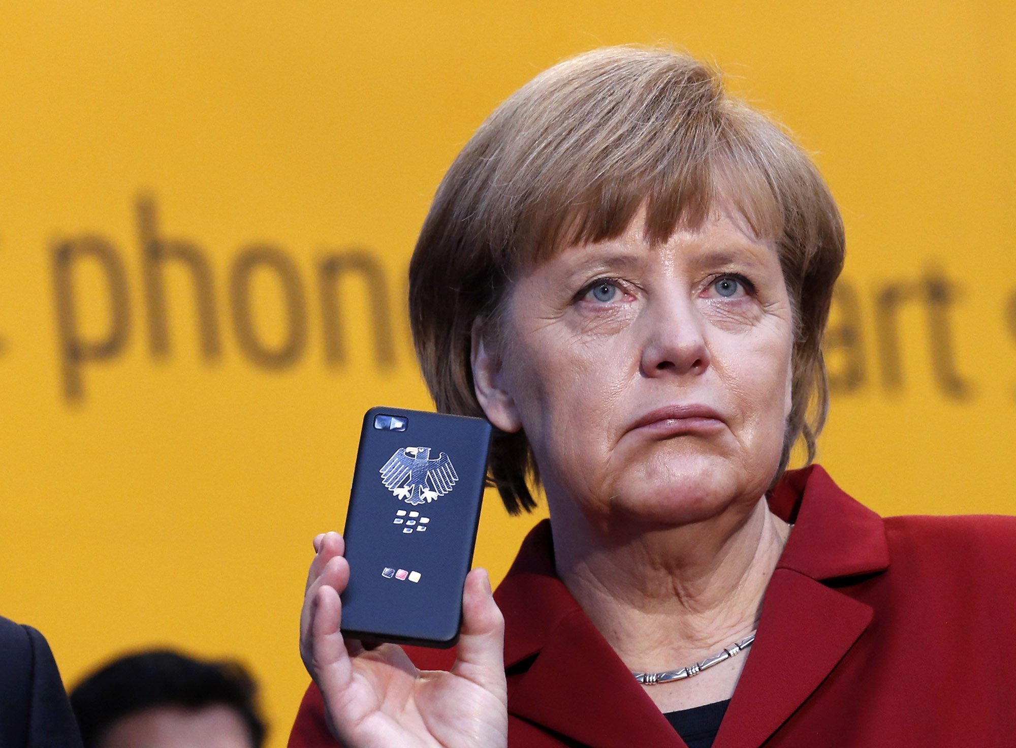 Γερμανικός Τύπος: Ο Τσίπρας παρακάλεσε τη Μέρκελ για χρήματα από το τηλέφωνο