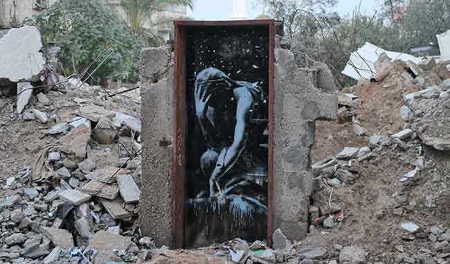 Ισραηλινός αποσπά θησαυρό από βομβαρδισμένο σπίτι παλαιστινίων αντί λίγων ευρώ