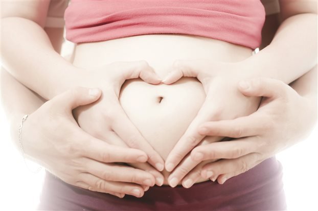 Πότε πρέπει ένα ζευγάρι να προβεί σε εξωσωματική γονιμοποίηση;