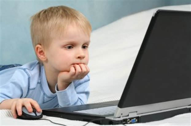 Παιδιά και διαδίκτυο: Το 18% έχει νοιώσει κίνδυνο, το 50% έχει μπει πριν τα 8 τους Από έρευνα της Υπηρεσίας Δίωξης Ηλεκτρονικού Εγκλήματος