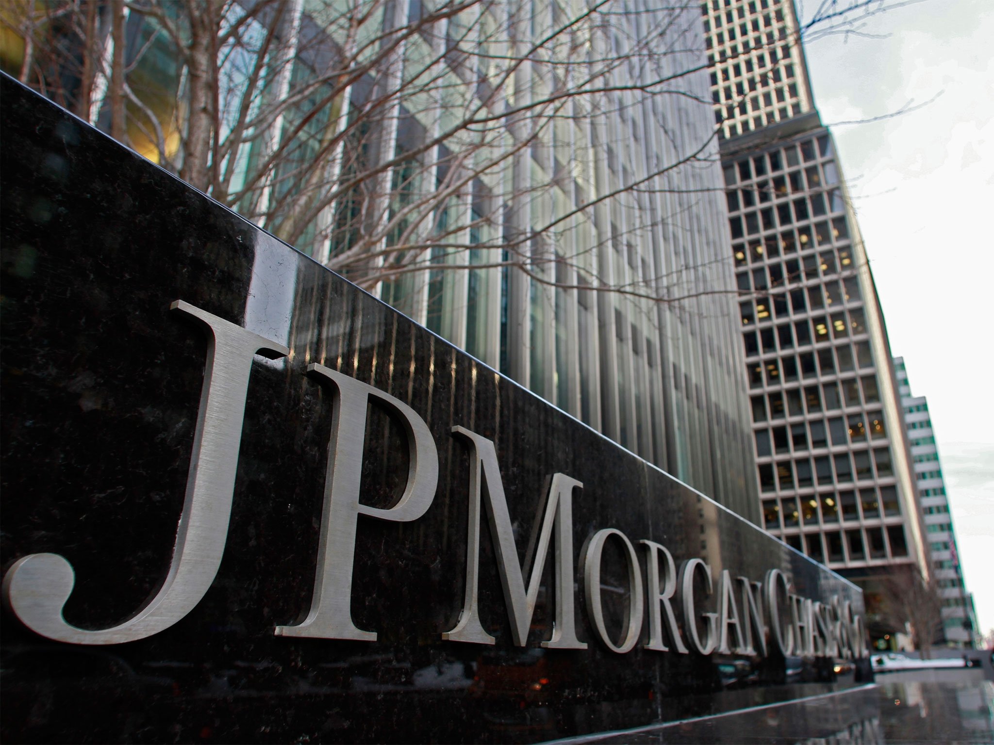 JP Morgan: Η Ελλάδα είναι το trend του 2024, οι ελληνικές τράπεζες το μεγάλο story