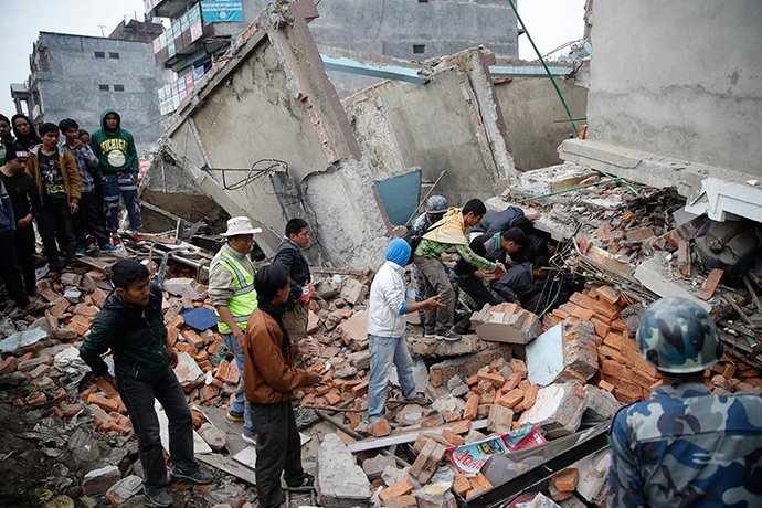 Αναθερμαίνονται οι ελπίδες στο Νεπάλ – Ανασύρθηκε ζωντανή 30χρονη πέντε ημέρες μετά τον φονικό σεισμό