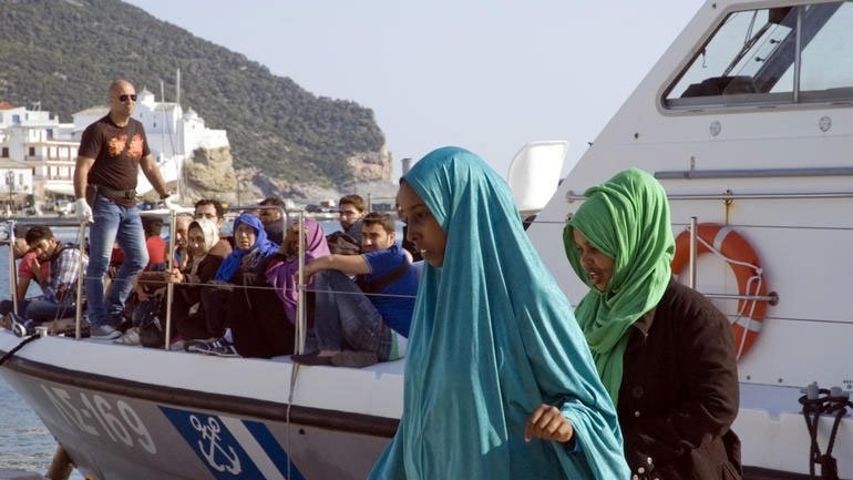 Στο λιμάνι της Καλαμάτας καταπλέει ιταλικό ρυμουλκό με 170 αλλοδαπούς πρόσφυγες που περισυνελλέγησαν στο Ταίναρο