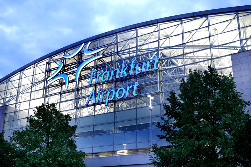 Reuter's: Στα χέρια των Γερμανών παραδίδει ο Τσίπρας 14 αεροδρόμια της χώρας - Έκλεισε το deal