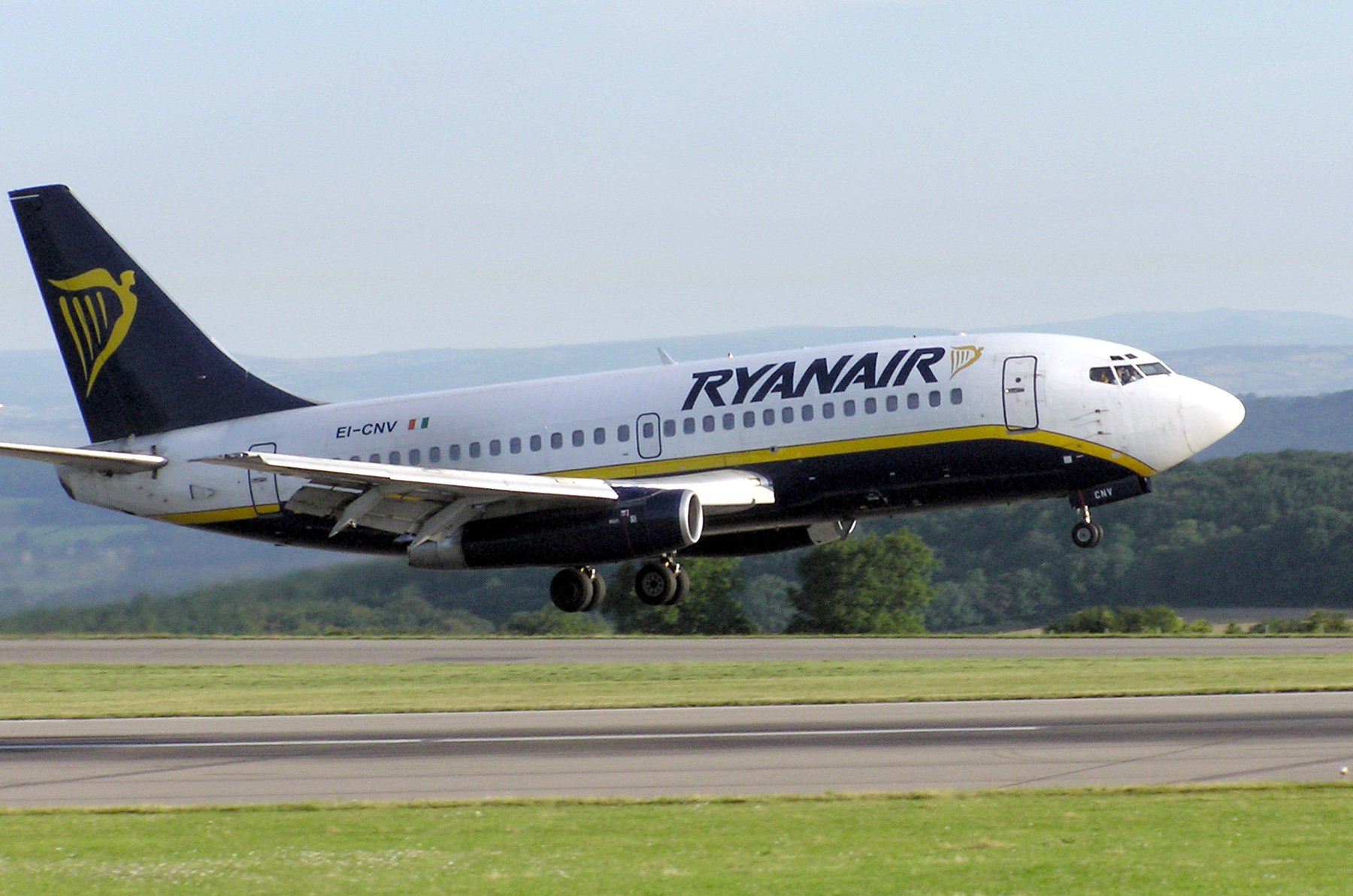 Ryanair: Τρεις νέες βάσεις με 46 δρομολόγια για την Ελλάδα